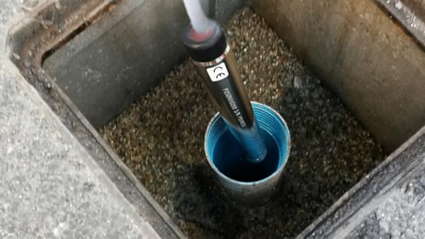 Thiết bị đo áp lực nước loại thông khí Sisgeo-Italy