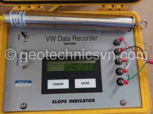 Kiểm tra cảm biến đo chiều cao cột nước siêu nhạy bằng máy Data Recorder