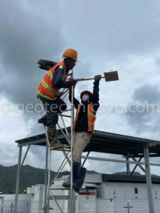 Lắp đặt giá đỡ trạm thời tiết