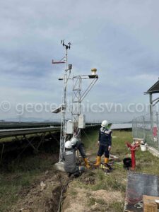 Lắp đặt trạm thời tiết nhà máy điện mặt trời Xuân Thiện